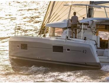 Lagoon 42 • FAMILY TIME