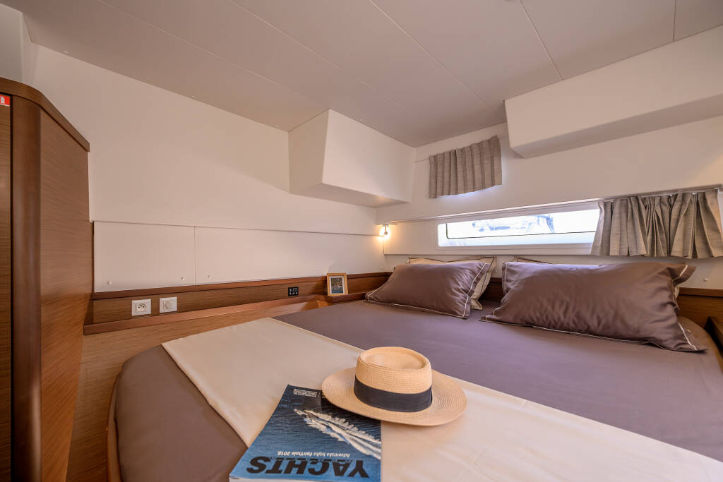 Lagoon 42 BRIGHT SKY