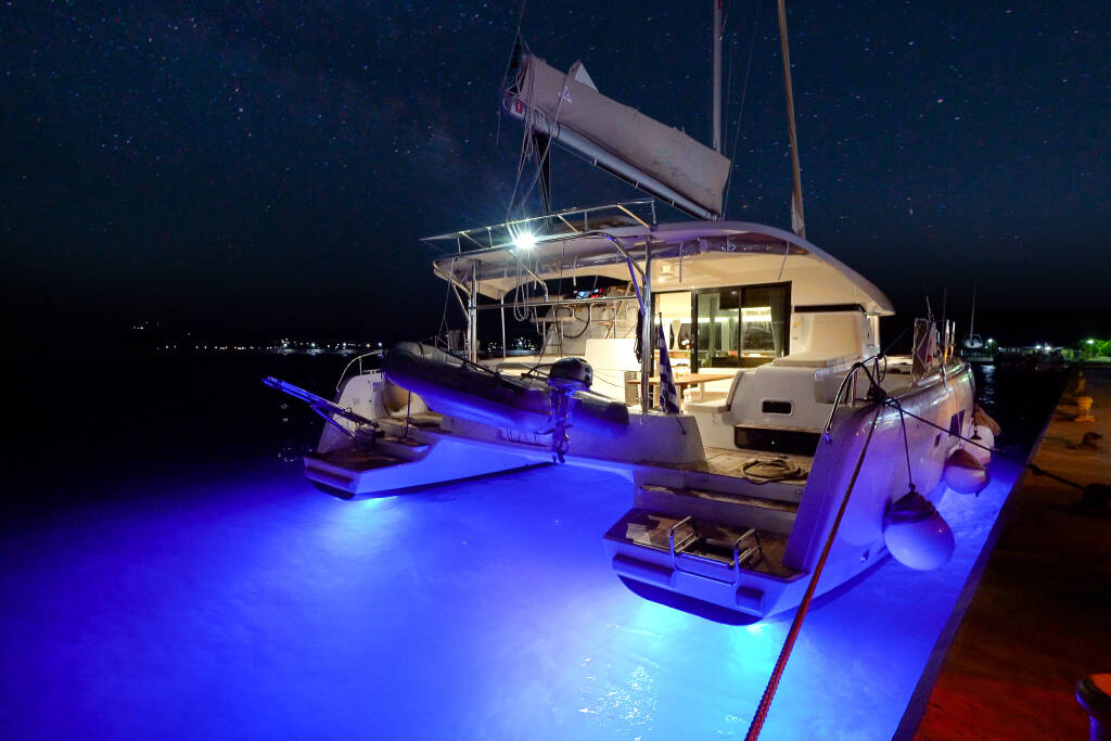 Lagoon 42 Catalina | A/C generator watermaker