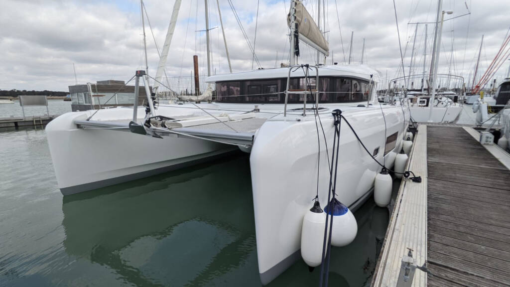 Lagoon 42  RIA III (AC, Gen, w.maker)