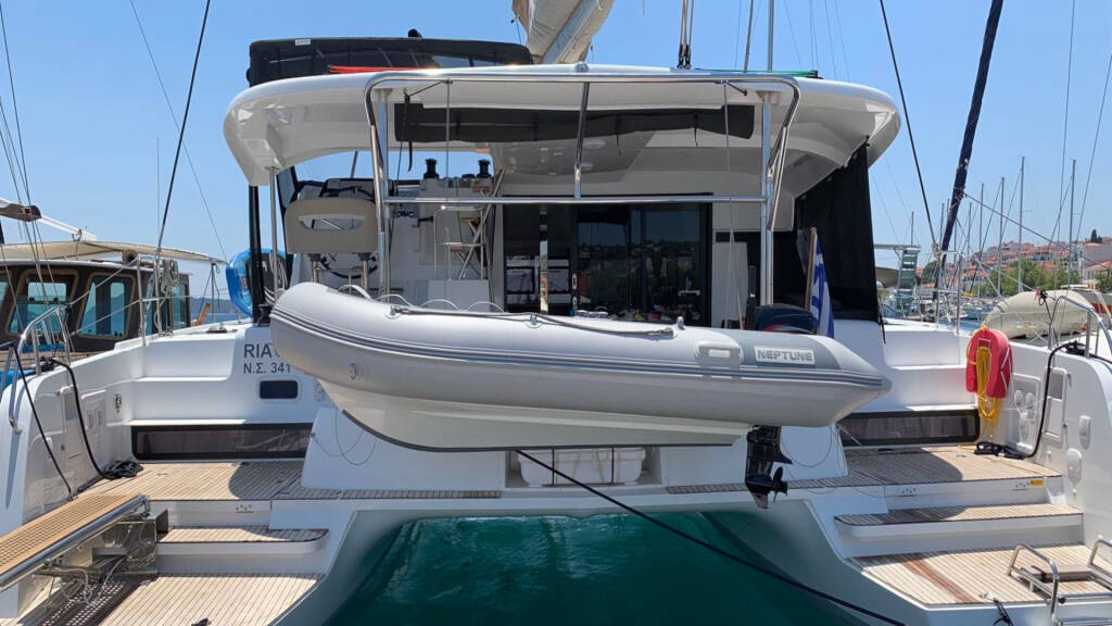 Lagoon 42  RIA III (AC, Gen, w.maker)