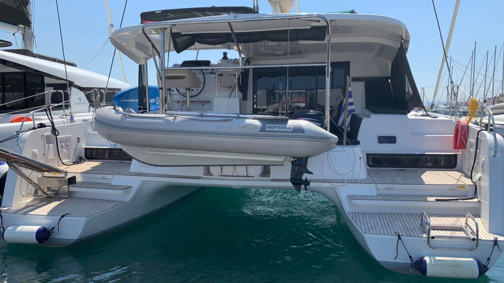 Lagoon 42  RIA III (AC, Gen, w.maker)