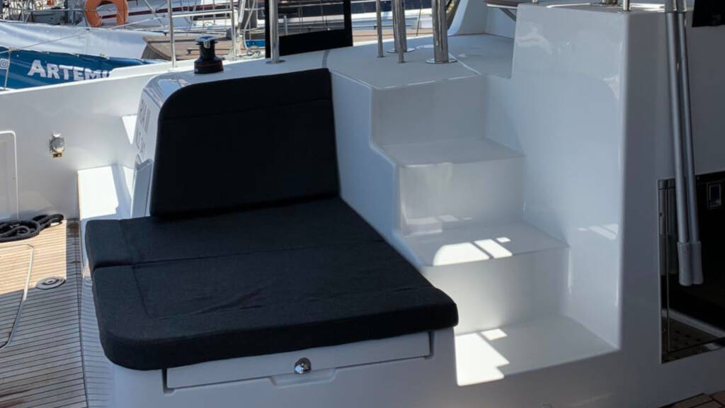 Lagoon 42  RIA III (AC, Gen, w.maker)