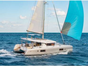 Lagoon 42 • Persefoni
