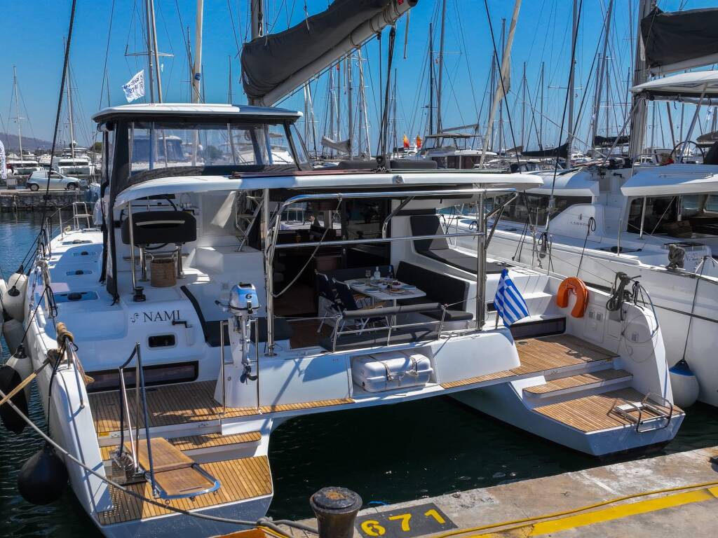 Lagoon 42 Nami