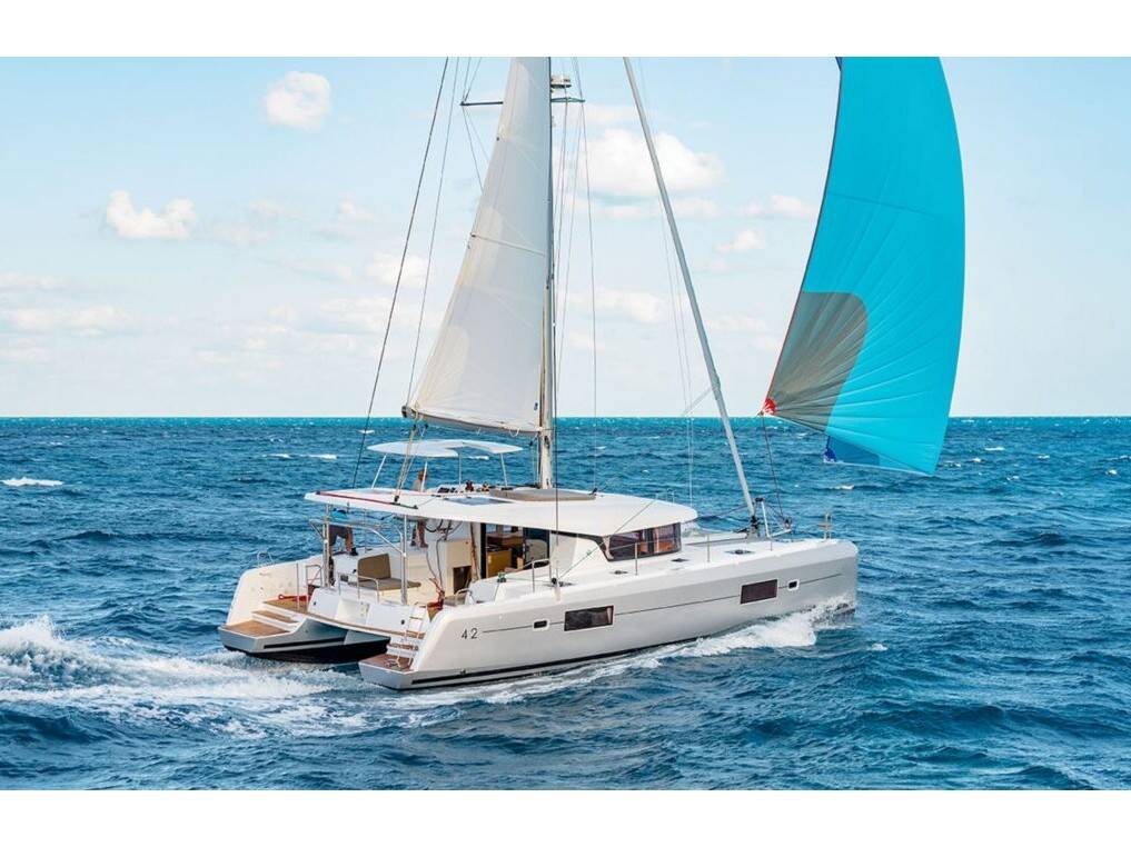Lagoon 42 • Midas