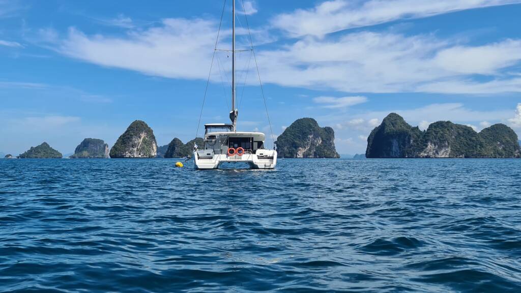 Lagoon 42 Thai Thunder