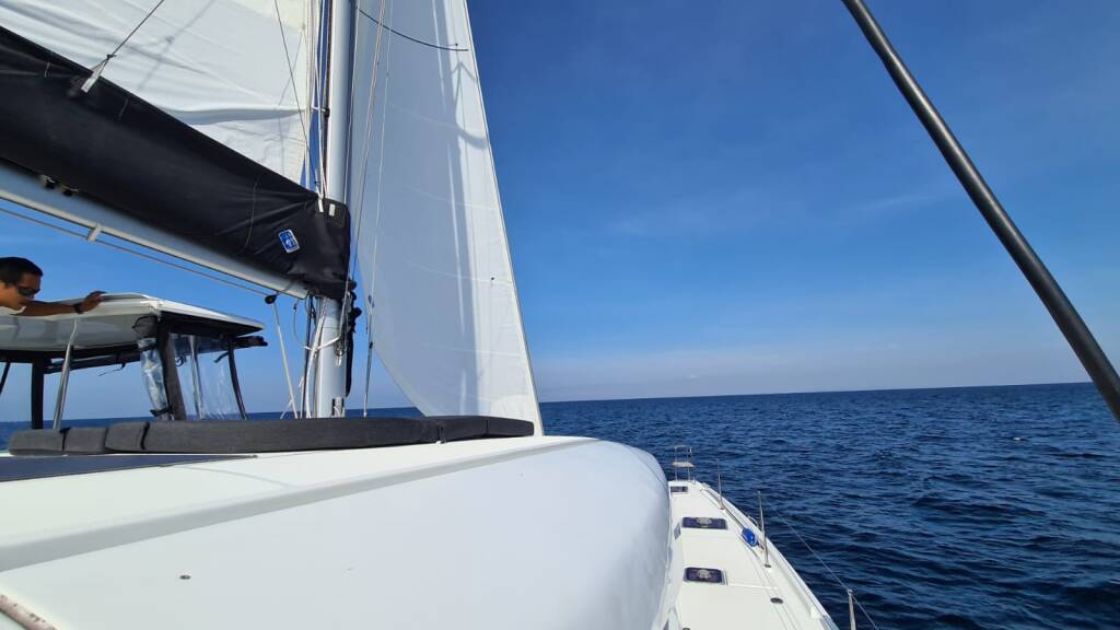 Lagoon 42 Thai Thunder