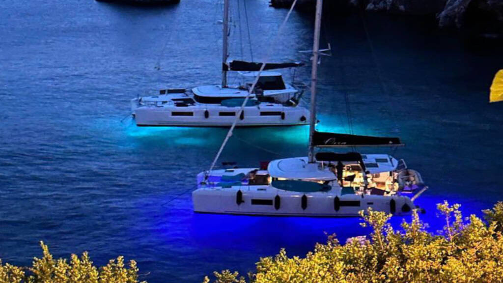 Lagoon 42  ORSA (AC/Gen/W.Maker