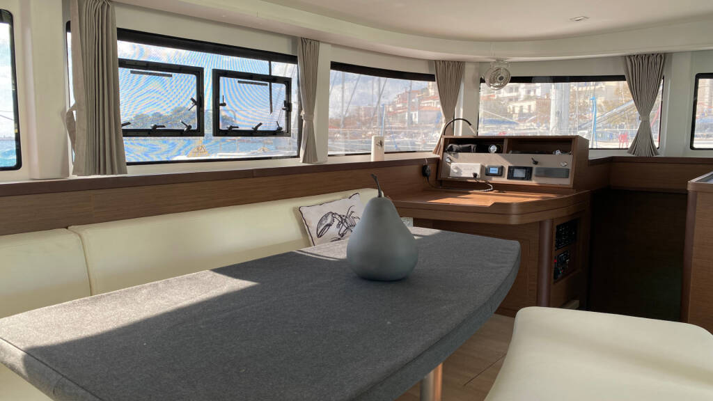 Lagoon 42  ORSA (AC/Gen/W.Maker