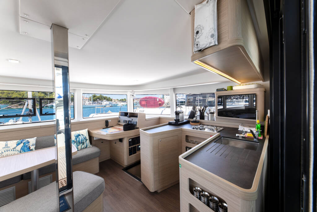 Lagoon 42 BALANCE 5
