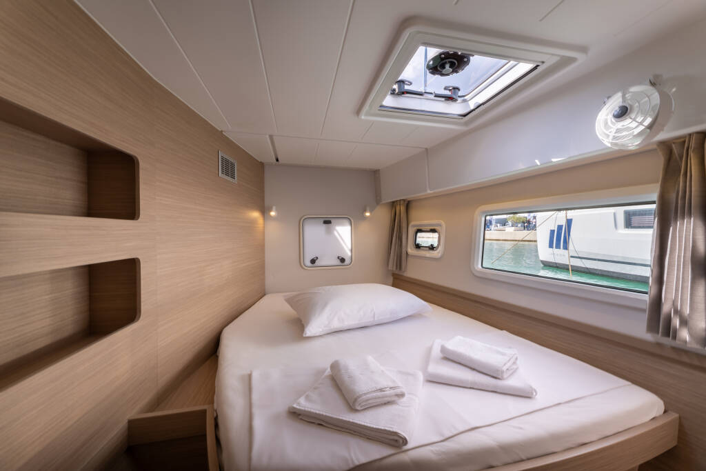 Lagoon 42 AVENTUS