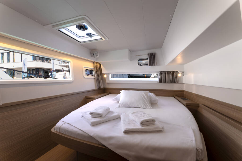Lagoon 42 AVENTUS