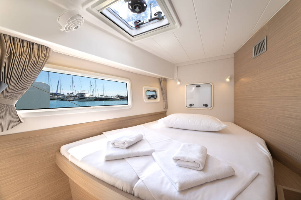 Lagoon 42 AVENTUS