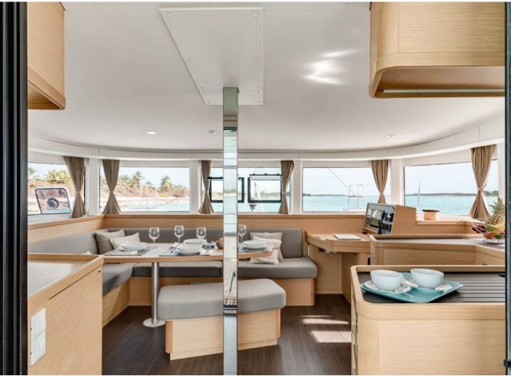 Lagoon 42 PERIWINKLE