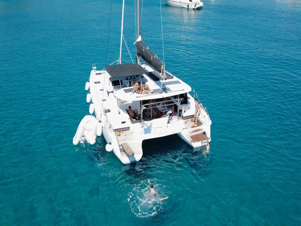 Lagoon 42  • Kit Cat