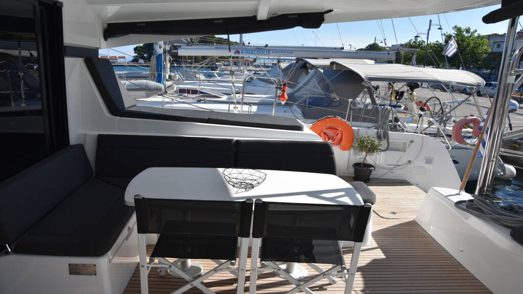 Lagoon 42  Kit Cat