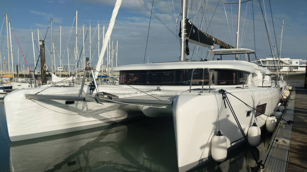 Lagoon 42  Kit Cat