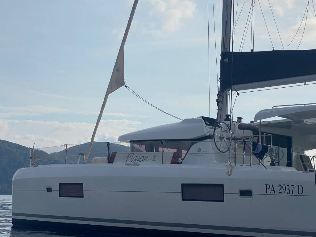 Lagoon 42 