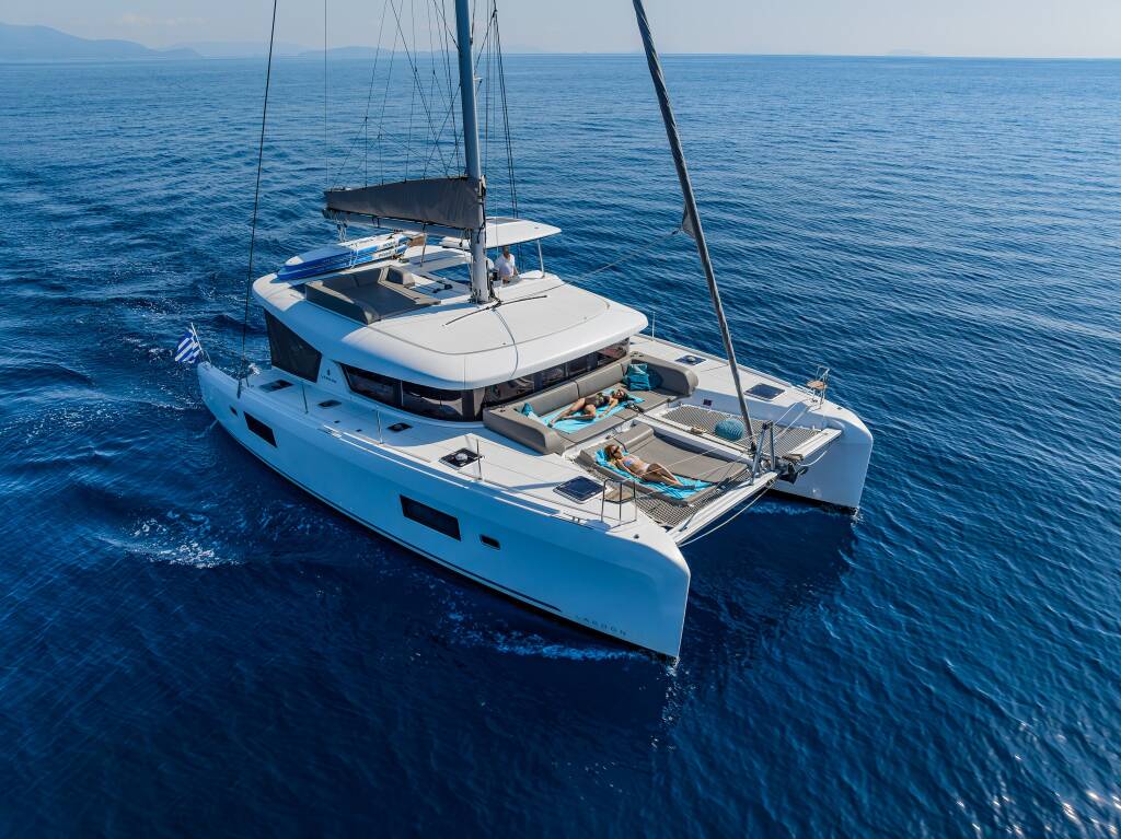 Lagoon 42 • JOY