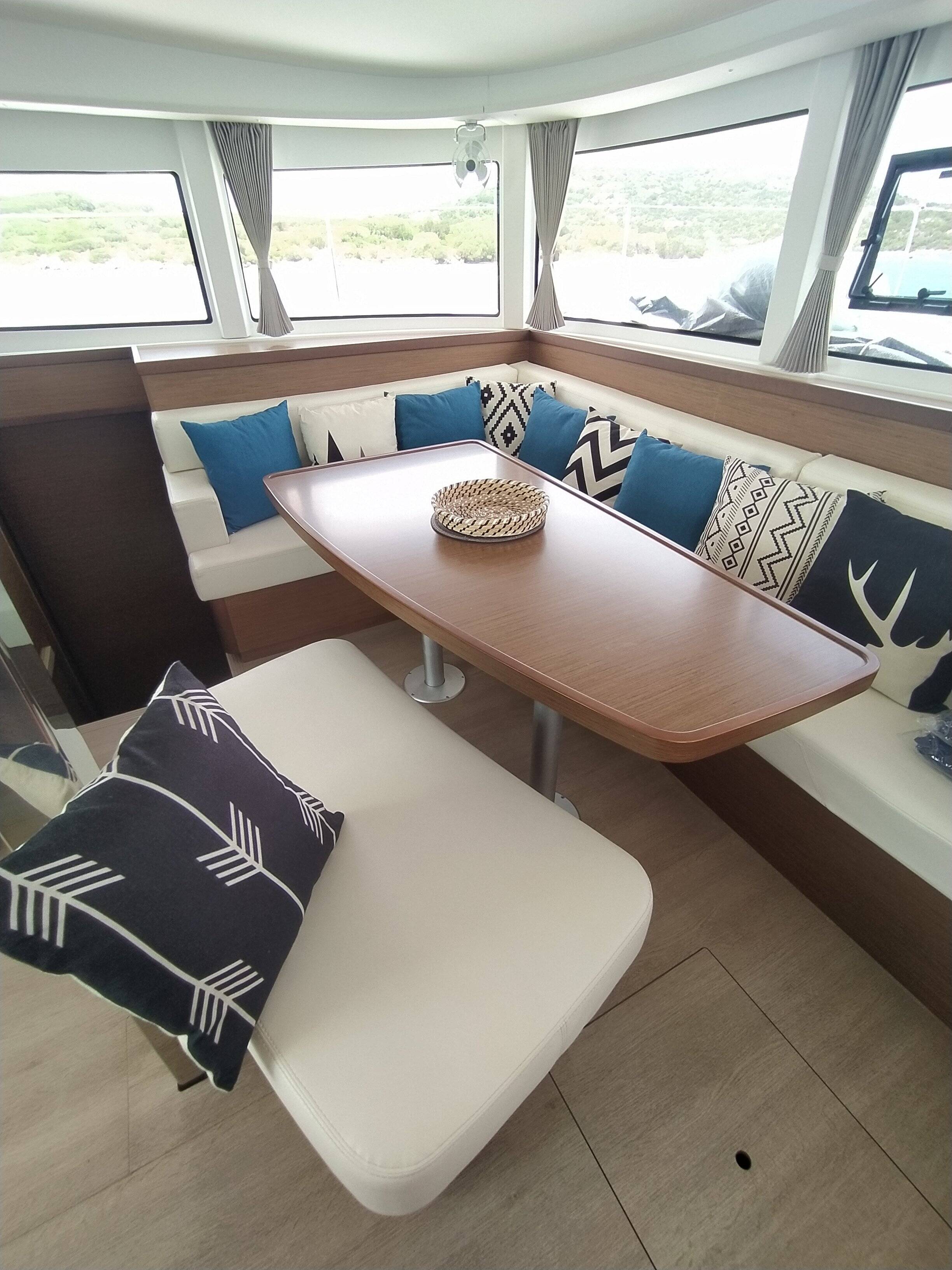 Lagoon 42 Mare