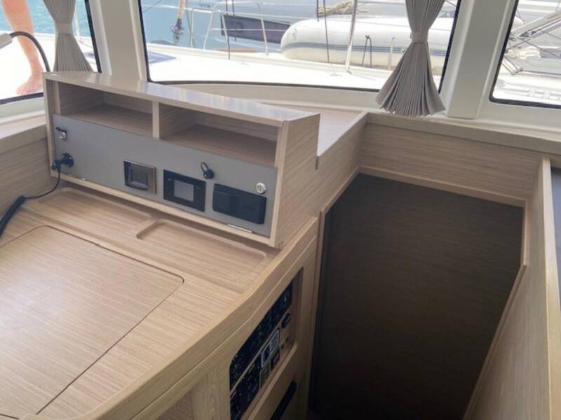 Lagoon 42 Laurencia