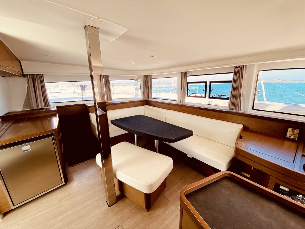 Lagoon 42 Maresol (Pax 12) 