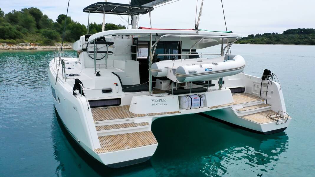 Lagoon 42 • Vesper