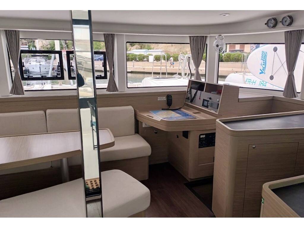 Lagoon 42 GRAND DELUXE III