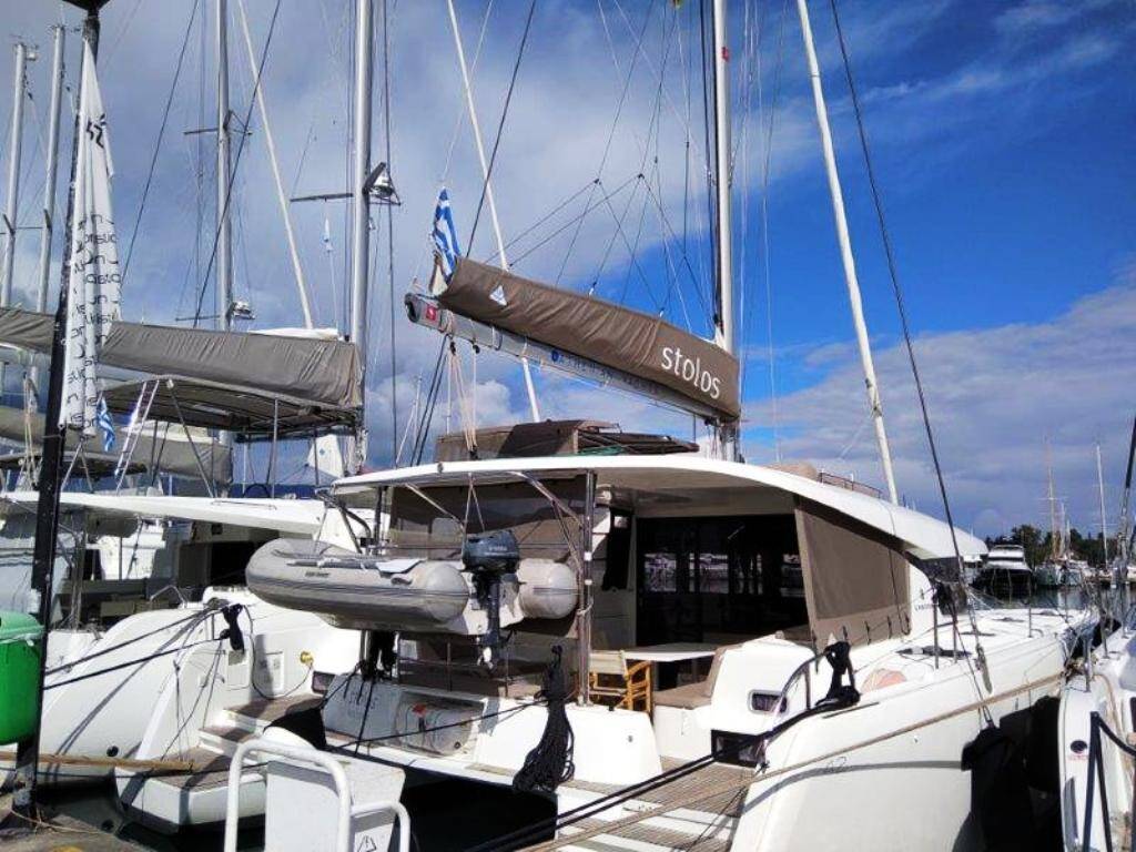 Lagoon 42  STOLOS