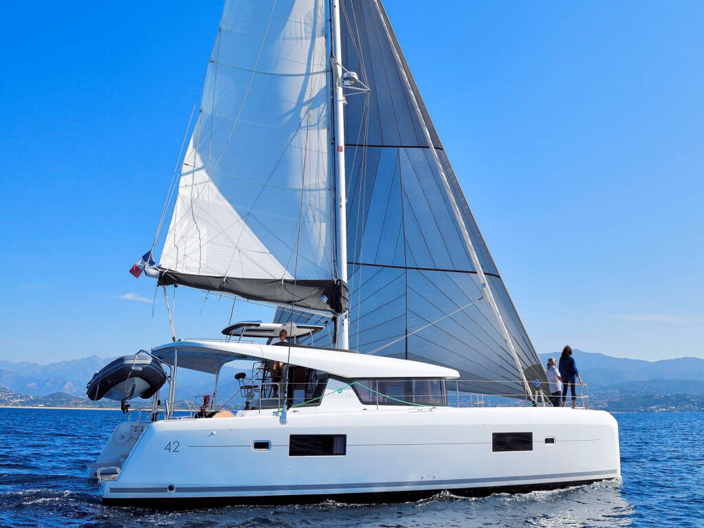 Lagoon 42 • Reborn