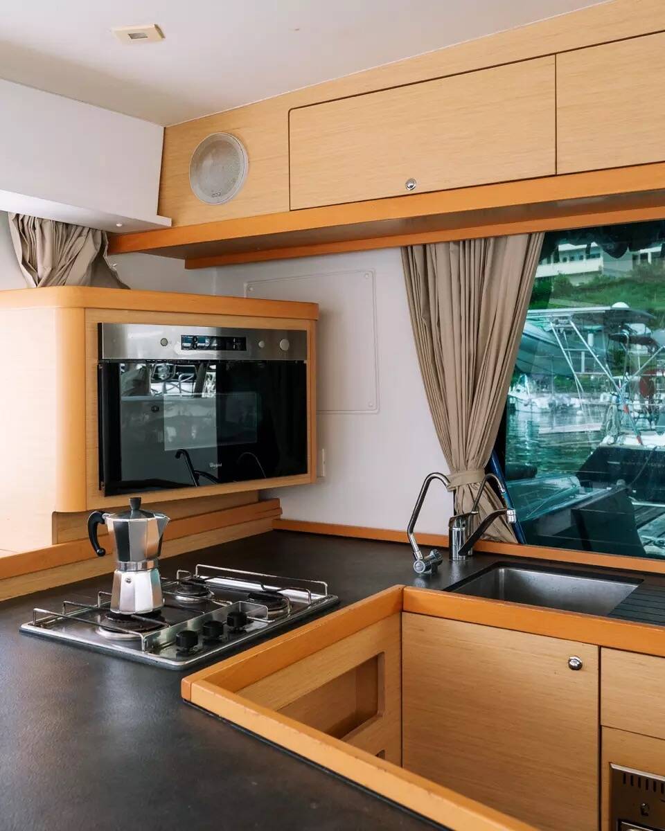 Lagoon 42 Benetnash II