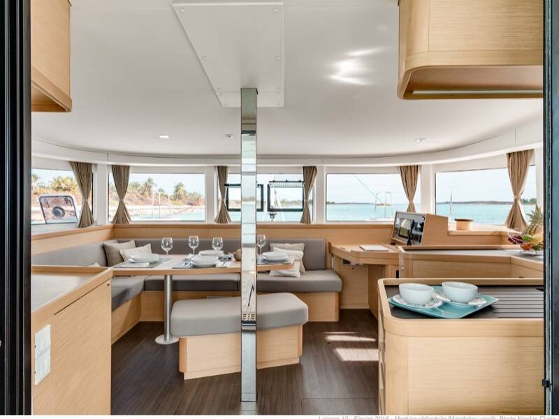 Lagoon 42 Cappero - Standard line