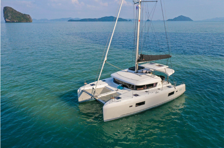 Lagoon 42 • Silence
