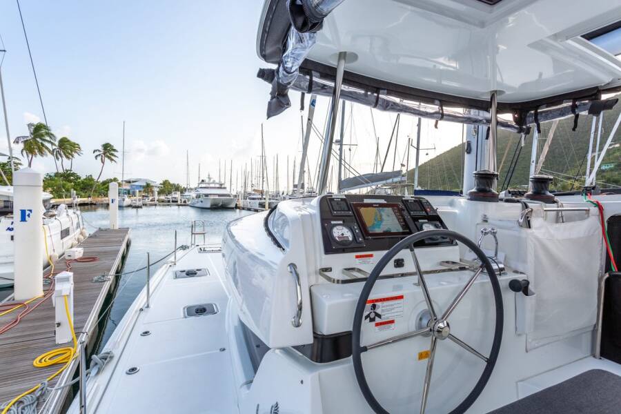 Lagoon 42 Arctic Fantasy II