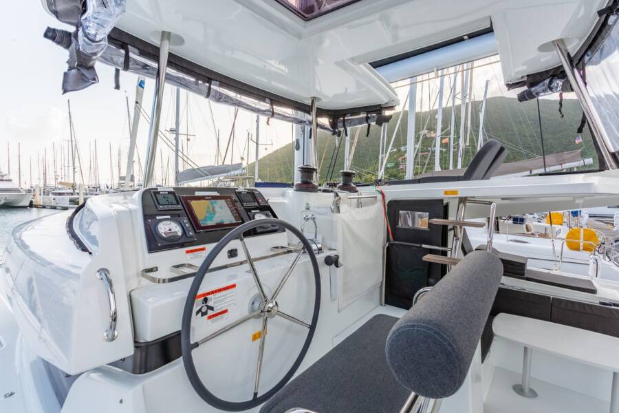 Lagoon 42 Arctic Fantasy II