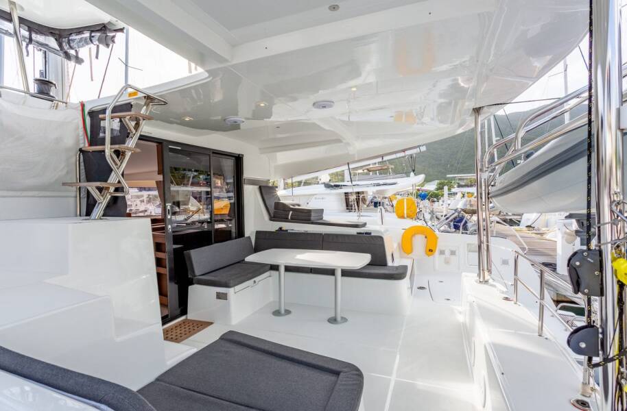 Lagoon 42 Arctic Fantasy II