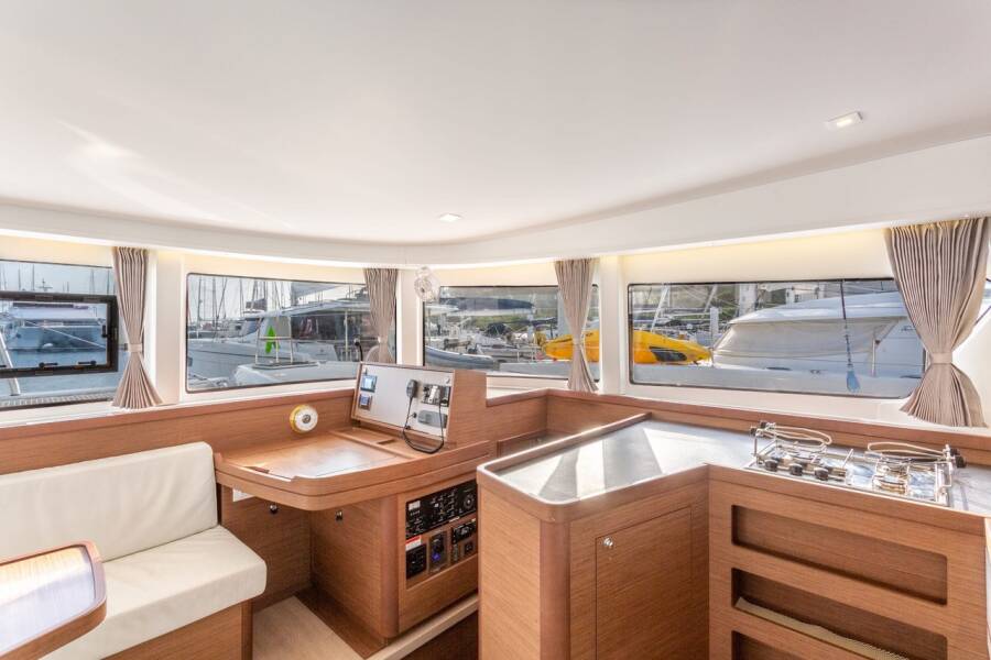 Lagoon 42 Arctic Fantasy II
