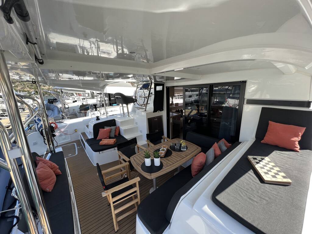 Lagoon 42 INCA