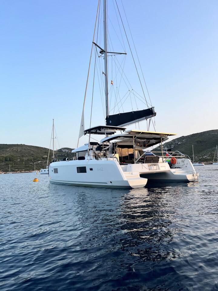 Lagoon 42 White Chadal