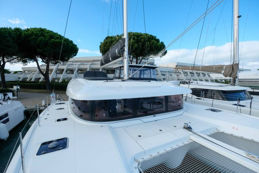 Lagoon 42 White Chadal