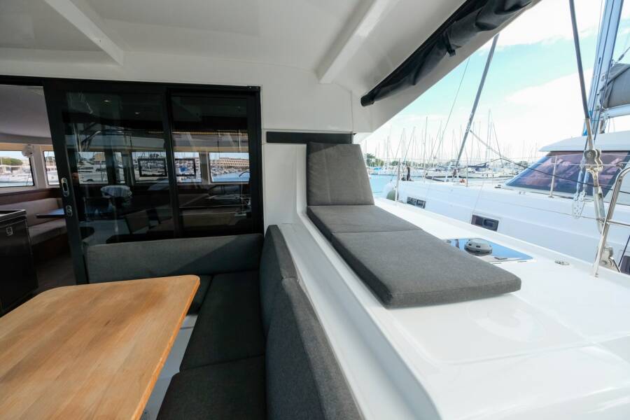 Lagoon 42 White Chadal