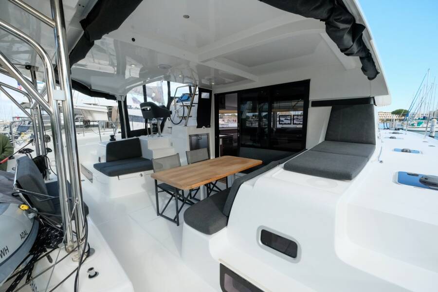Lagoon 42 White Chadal