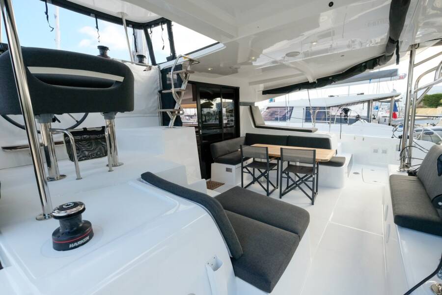 Lagoon 42 White Chadal