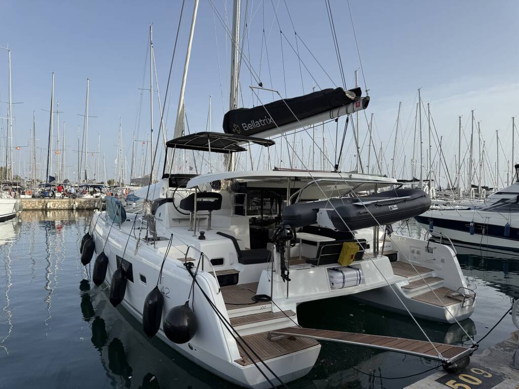 Lagoon 42 Bellatrix (A/C,Electric Heads)