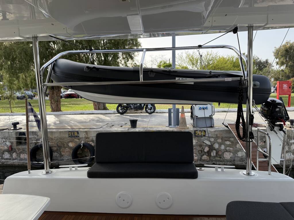 Lagoon 42 Bellatrix (A/C,Electric Heads)