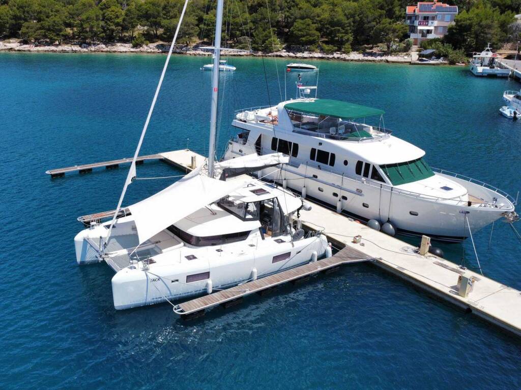 Lagoon 42 Jack,