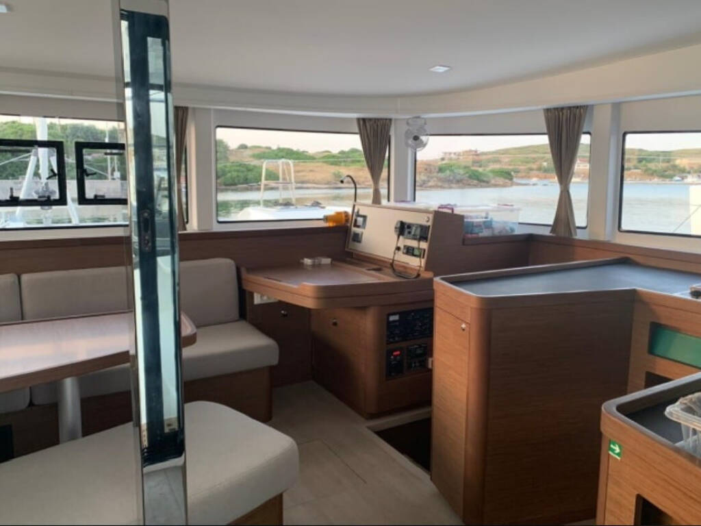 Lagoon 42 MIO