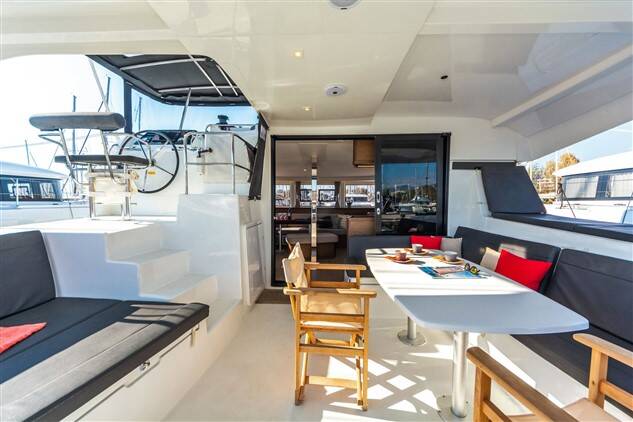Lagoon 42 Aria 