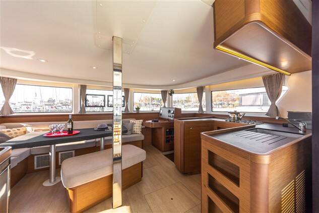 Lagoon 42 Aria 